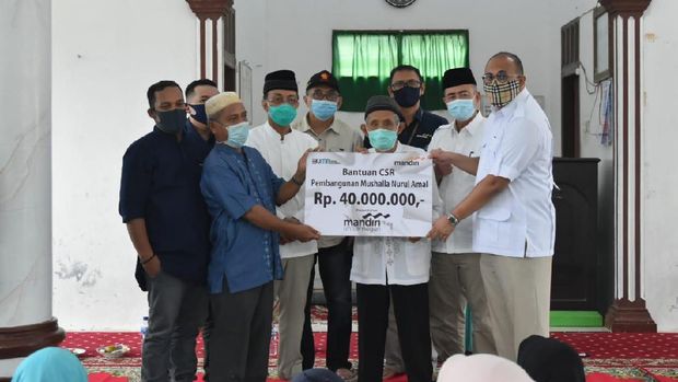 Sejumlah BUMN menjalankan Program Kemitraan Berbasis Lingkungan (PKBL). Anggota Komisi VI DPR Andre Rosiade mengawal pelaksanaan program ini di kampung halamannya.