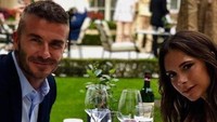 Begitupun dengan momen ini. Namun, ini adalah momen di mana David dan Victoria tengah menghadiri sebuah acara. Di sana mereka dijamu dengan berbagai makanan dan minuman. Foto: Instagram