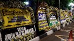 Deretan Karangan Bunga untuk Jakob Oetama