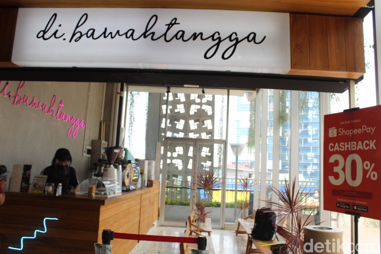 DiBawahTangga, kedai kopi milik Nino Fernandez