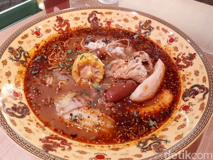 dragon hot pot Indonesia