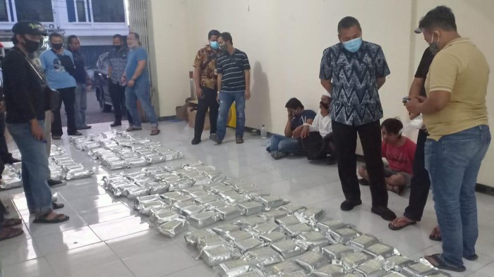 gudang sabu digerebek