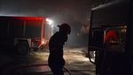 Kamp Pengungsian Terbesar di Yunani Terbakar