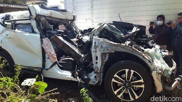 Kondisi mobil korban kecelakaan maut di Tol Boyolali, 8/9/2020
