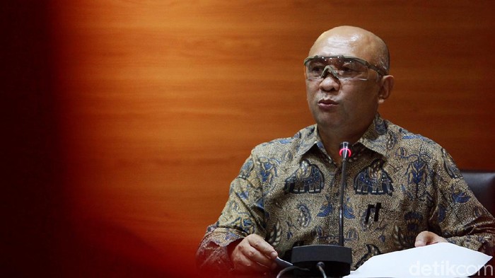 MenkopUKM Teten Masduki bertemu dengan pimpinan KPK. Pertemuan itu membahas perkembangan penyaluran bantuan untuk UMKM agar dapat bertahan di tengah pandemi.