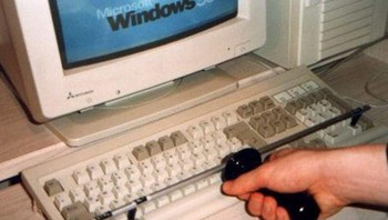 Tekan kombo tiga tombol dalam satu gerakan cepat. Foto: Brightside