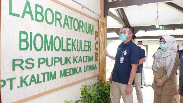 Lab Biomolekular PCR untuk Penanganan COVID-19 di Bontang Pembangunan Lab PCR ini wujud kontribusi Pupuk Kaltim dalam membantu Pemerintah untuk penanggulangan COVID-19.