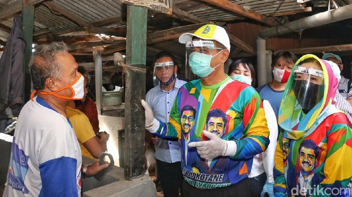 Mujiaman Sukirno, pasangan Machfud Arifin (MA) dalam Pilkada Surabaya berjanji akan menjadikan pasar sebagai pusat perekonomian kota. Menjadikan pasar lebih nyaman bagi pedagang dan pembeli.