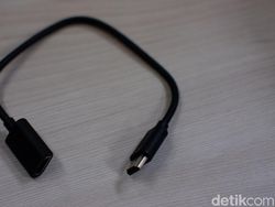 Mi TV Stick Bikin TV Tabung Jadi Pintar dalam Hitungan Detik