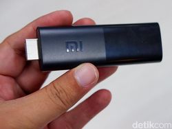 Mi TV Stick Bikin TV Tabung Jadi Pintar dalam Hitungan Detik
