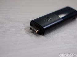 Mi TV Stick Bikin TV Tabung Jadi Pintar dalam Hitungan Detik