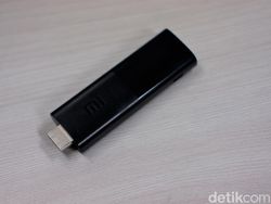 Mi TV Stick Bikin TV Tabung Jadi Pintar dalam Hitungan Detik