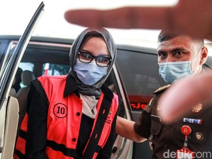 Jaksa Pinangki Transfer Rp 20 Juta ke Putri Eks Dirjen Imigrasi
