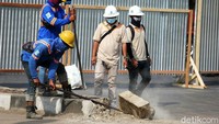 Sebanyak 4 rel akan dibangun di sisi selatan Stasiun Bekasi. 