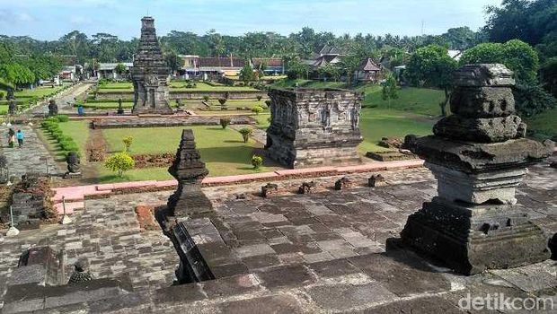 Situs candi Blitar