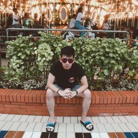 Berhasil menurunkan berat badan lebih dari 30 kg, ia pun memberikan tips bagi kamu yang ingin menurunkan berat badan. Sebenernya tips paling ampuh adalah niat dari hati dan konsisten! Dan dua hal itu yang selalu dilupain. Kalau kita niat dari hati dan konsisten pasti akan ada hasil. Memang butuh waktu tapi percayalah semuanya bakalan terbayarkan, ucapnya. Foto: Instagram @opaldenhari