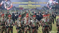 Protokol kesehatan pun diterapkan selama penyelenggaraan upacara penyerahan tongkat komando Komandan Jenderal (Danjen) Kopassus dari Mayjen TNI Nyoman Cantiasa ke Brigjen TNI Mohammad Hasan di Lapangan Makopasus Cijantung, Jakarta Timur.