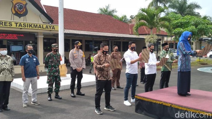 Deklarasi kepatuhan protokol kesehatan.