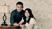 Dory Harsa sebelumnya menikah dengan Thari Eka Fitriana, wanita yang sempat menjadi bintang video klip Cidro milik Didi Kempot. Dok. Instagram