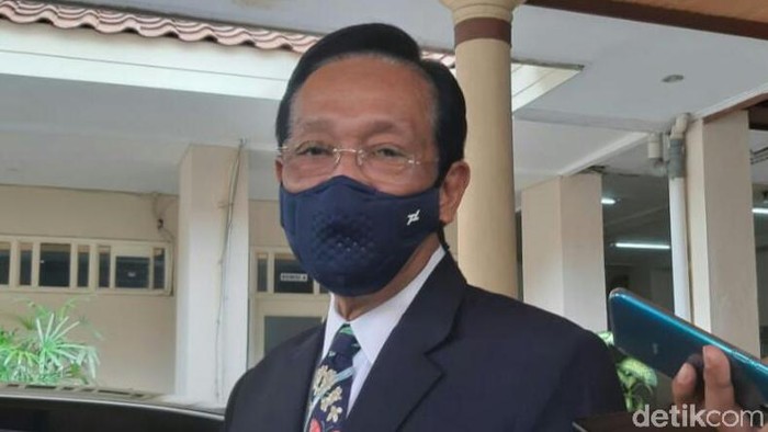 Gubernur DIY, Sri Sultan Hamengku Buwono (HB) X, di DPRD DIY, Kamis (10/9/2020).