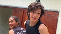 Fix ganteng banget kan anaknya Mpok Mod. Foto: Instagram