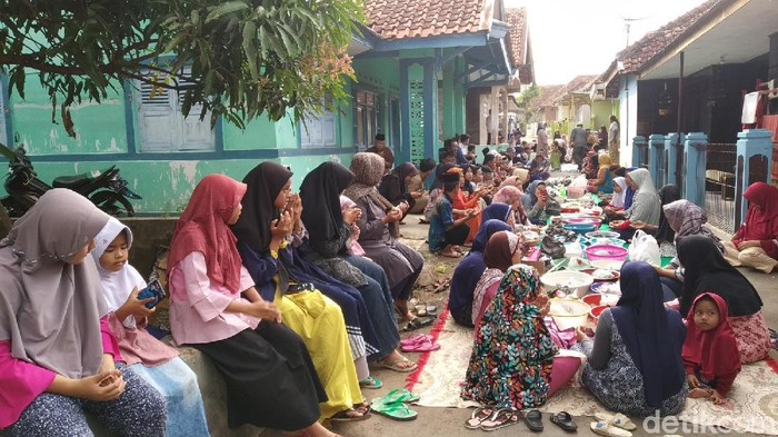 Mengenal Hajat Tutulak, sebagai tradisi tolak bala di Kuningan