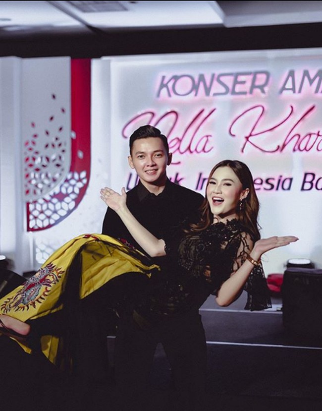 Kolaborasi terbilang sukses. Lagu tersebut berhasil menarik perhatian dan hingga kini video Banyo Moto sdah ditonton lebih dari 2 juta kali. Foto: Instagram/@doryharsa