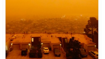 Warna langit San Francisco yang oranye, sangat lain dari biasanya. Dilaporkan, pemandangan ini berlangsung selama beberapa jam. Foto: istimewa