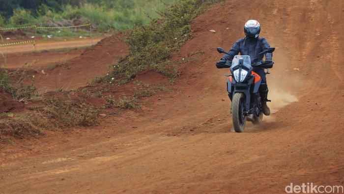 Ototest KTM 390 Adventure