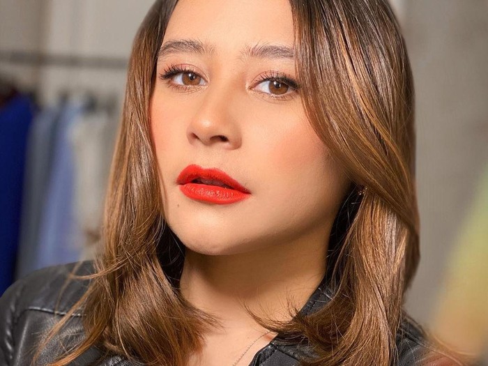 Prilly Latuconsina Prilly Latuconsina
