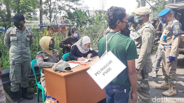 Razia Masker di Bogor
