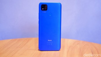 Redmi 9C RAM 3 GB + ROM 32 GB harganya Rp 1.399.000 dengan SRP Rp 1.499.000. Foto: Adi Fida Rahman/detikINET 