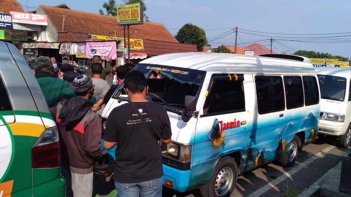 Tabrak lari di bogor, korban tewas ditinggalkan di dalam angkot