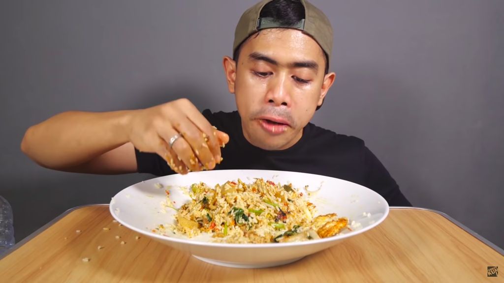 Tanboy Kun Sarapan 4 Bungkus Nasi Padang hingga 10 Bungkus Nasi Uduk