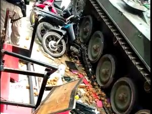 Fakta-fakta Tank TNI Tabrak Gerobak dan Motor di Bandung Barat