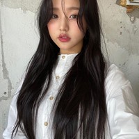 3. Jang Wonyoung IZ*ONEJang Wonyoung punya kulit yang bagus terlebih ia masih berusia remaja. Namun kulit Wonyoung dikatakan tak seperti remaja kebanyakan. Para editor majalah kecantikan itu menyoroti bahwa remaja yang jadi peringkat satu dalam Produce 48 tersebut punya kulit kenyal dan dewy tanpa banyak noda sehingga memudahkan para editor bekerja. Foto: Instagram/Internet