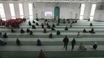 Inggris Izinkan Masjid Tetap Beroperasi