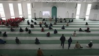 Tempat-tempat tersebut akan tetap beroperasi dengan mengikuti protokol kesehatan COVID-19 yang ketat. Dan Kitwood/Getty Images.