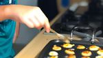 10 Potret Eddy Meijer, Putra Maudy Koesnaedi yang Hobi Masak