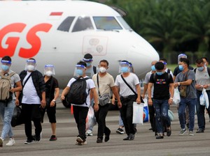 WN China Masuk RI di Tengah Larangan Mudik, Konsistensi Pemerintah Disoal