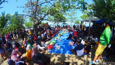 Potret Kemeriahan Hajat Laut Pangandaran