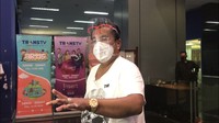 Hotman Paris mengatakan dirinya kini memegang banyak kasus. Foto: Hanif/detikHOT