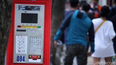 Mesin Parkir yang Diresmikan Ridwan Kamil Terbengkalai