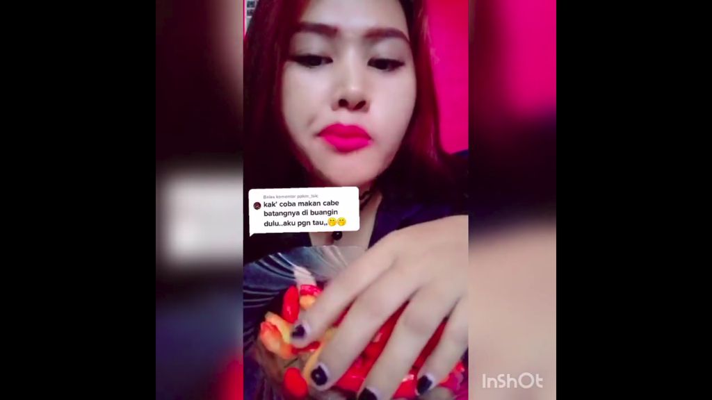 Nenty, Ratu Cabai dari Karawang yang Hobi Ngunyah Cabai Utuh
