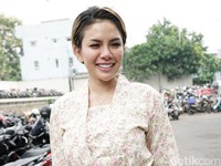 Nikita Mirzani Makin Gencar Tabuh Genderang Perang ke Habib Rizieq
