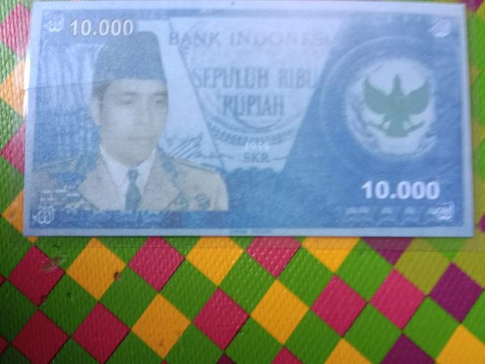 Penampakan uang cetakan Mister Sutarman yang tertera lafaz Allah