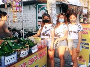 3 Wanita Cantik dan Seksi Ini Sukses Jualan Nasi Jinggo