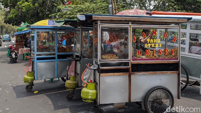 Pkl Dan Pedagang Kecil Terancam Kena Imbas Psbb Total