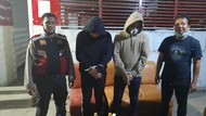 Bawa 1,3 Kg Narkoba Gorilla, 2 Pria di Makassar Ditangkap Polisi