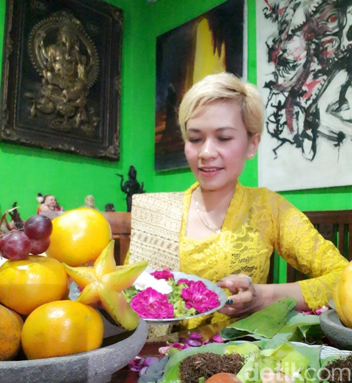 Praktisi spiritual Kota Blitar, Inda Vineyyajana